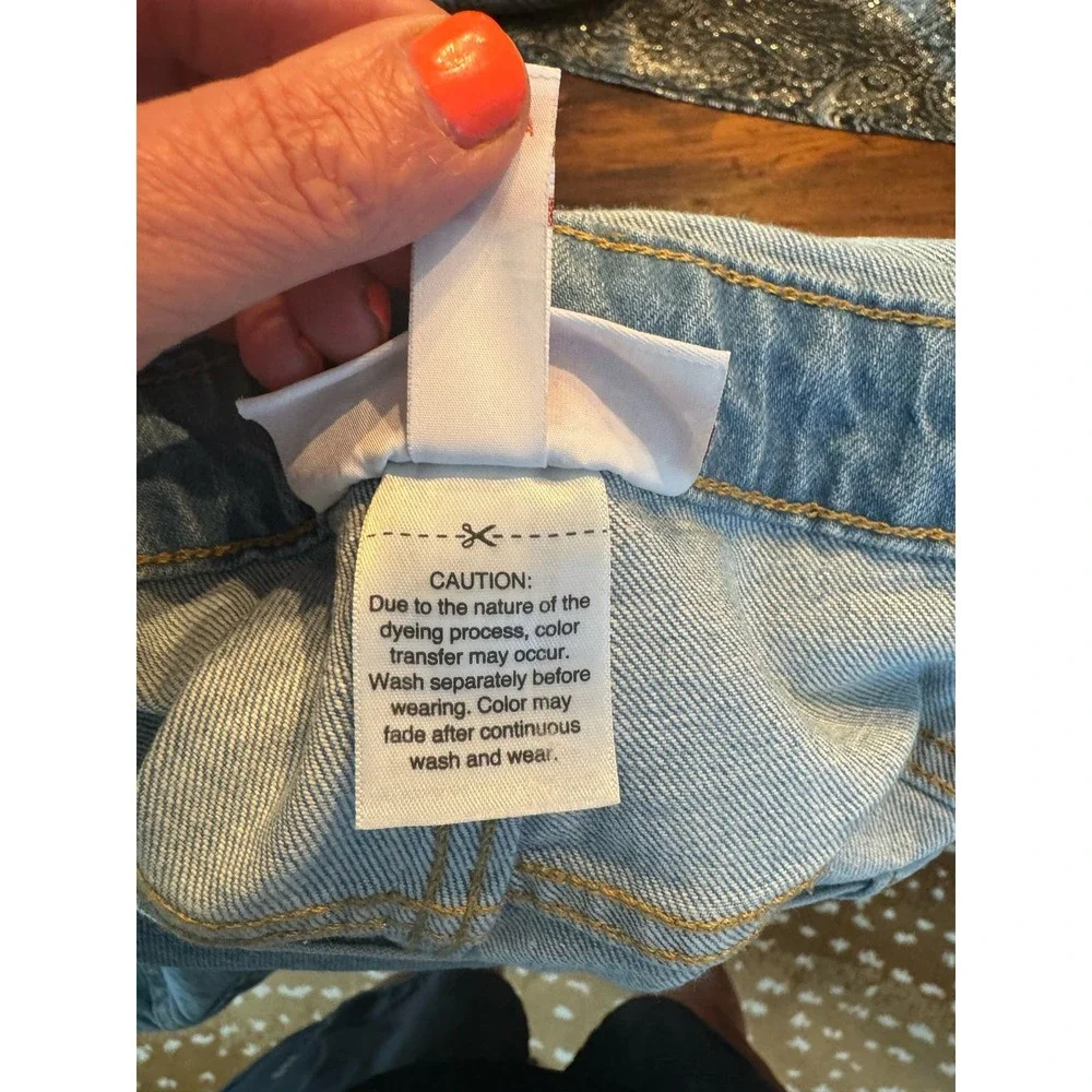 Isabel Maternity  Ingrid & Isabel Shotalls Jean Shorts and Bib Overalls Womens 8 - Picture 11 of 13